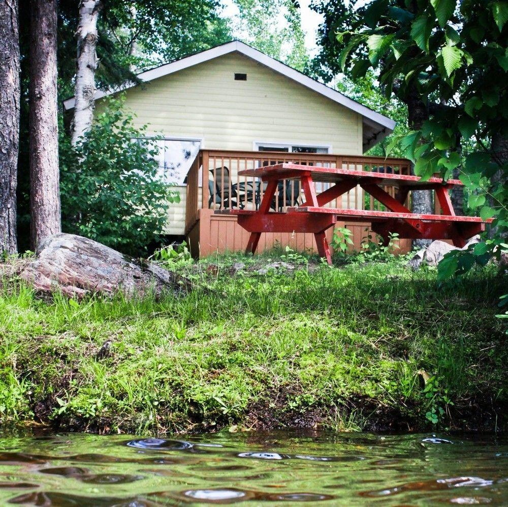 Algonquin'S Edge Resort Madawaska Exterior foto